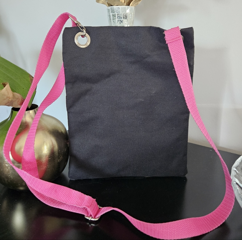 Minnie Mouse Black and Pink Crossbody Bag - Adjustable Strap - Picture 2 of 6